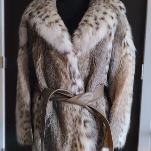 Real lynx Fur coat heavily spotted